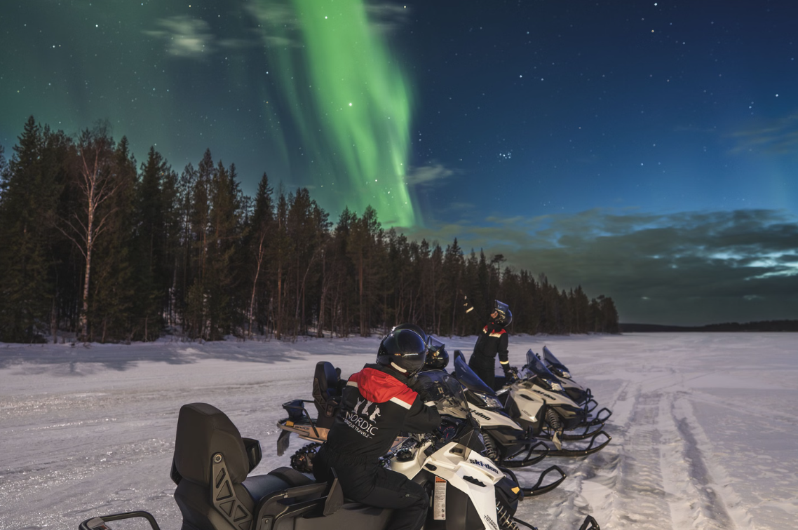 Northern Lights Snowmobile Photography Tour in Rovaniemi gallery 9