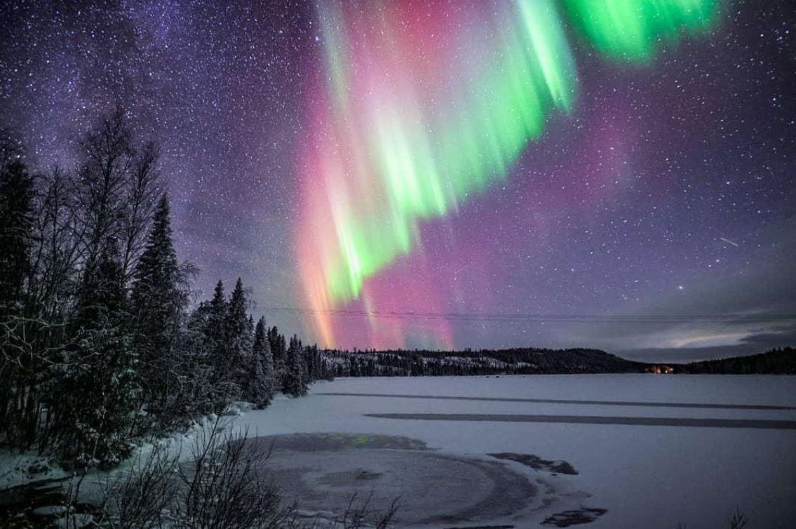 Ice Floating Northern Lights Experience in Rovaniemi, photo 2