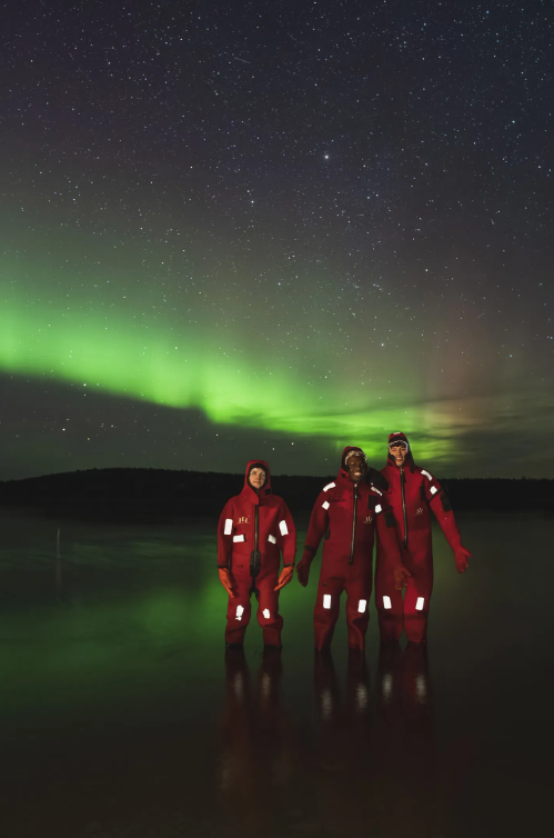 Ice Floating Northern Lights Experience in Rovaniemi gallery 2