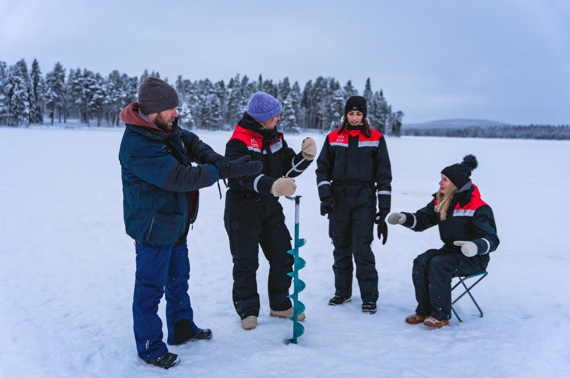 Snowmobile and Ice Fishing Experience in Rovaniemi, photo 2