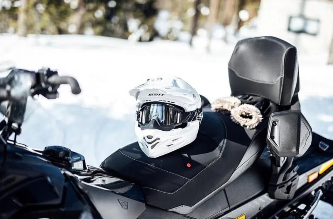 Snowmobile Safari in Arctic Circle Forest, Rovaniemi, photo 2