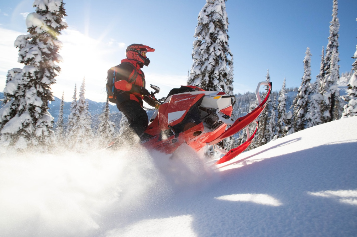 Snowmobile and Husky Safari in Rovaniemi, Lapland, photo 4