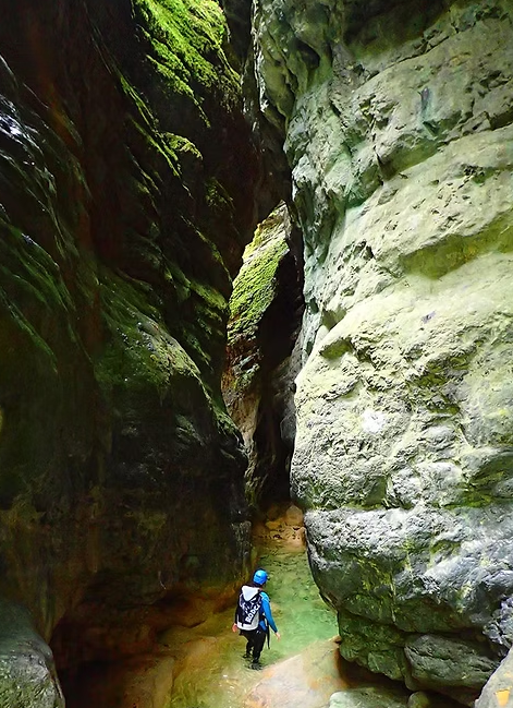 Full-Day Canyoning Adventure in the Spanish Pyrenees (Levels 1-2) gallery 7