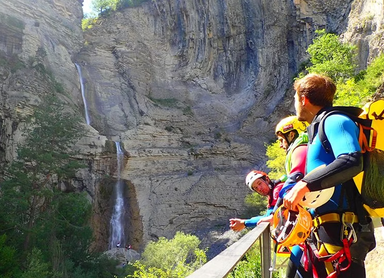 Advanced Canyoning Adventure in the Spanish Pyrenees (Level 3) gallery 8
