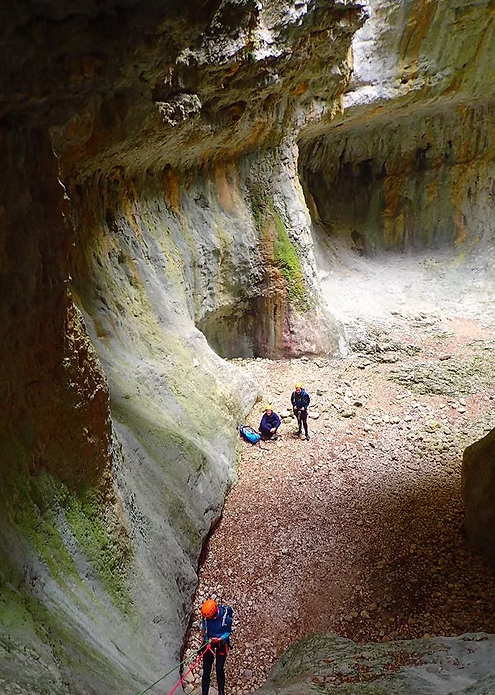 Dry Canyoning & Abseiling Adventure in the Spanish Pyrenees (Levels 1-2) gallery 2