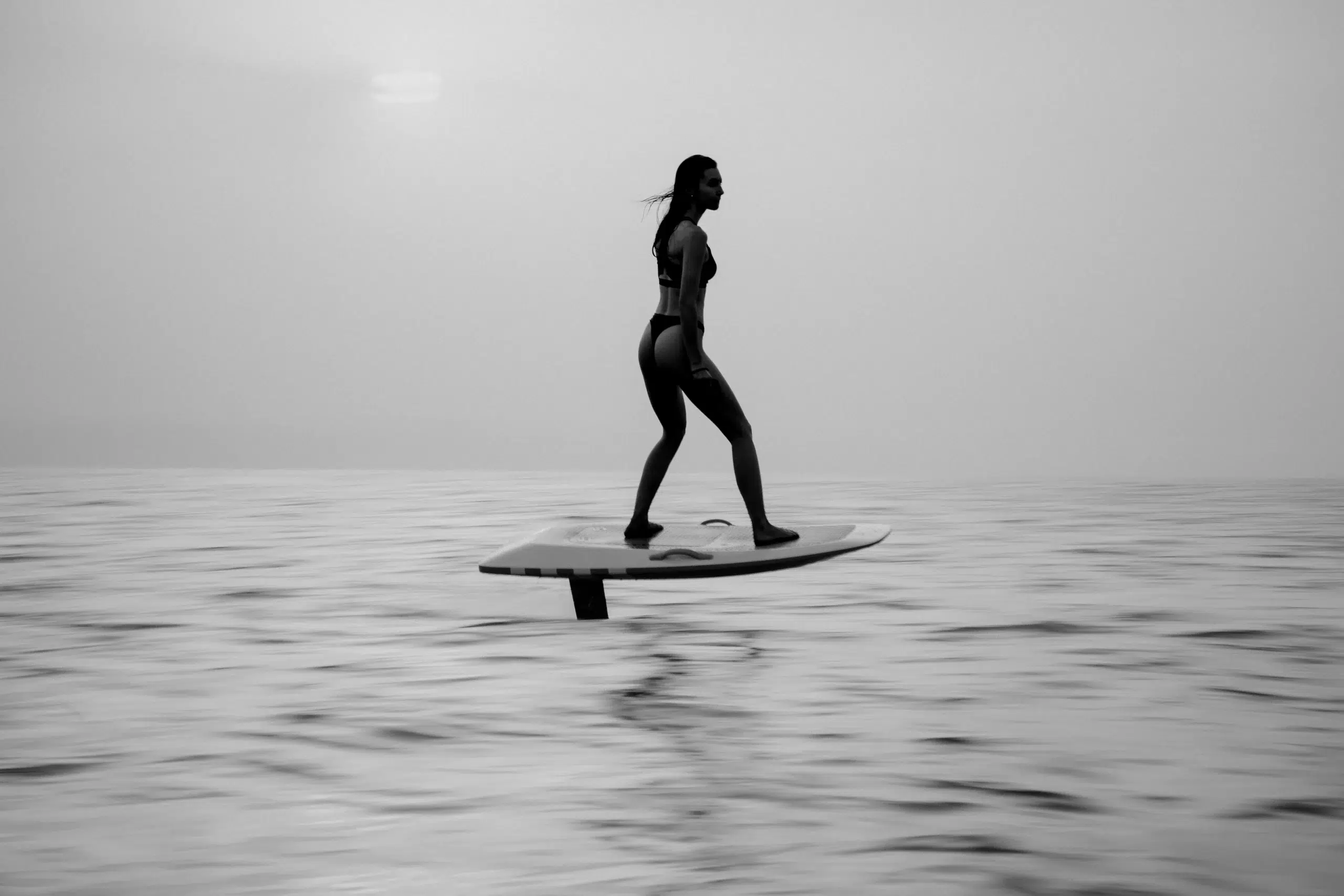 Sunset Paddle & E-Foil Experience in Estepona (Couples Ocean Adventure) gallery 5