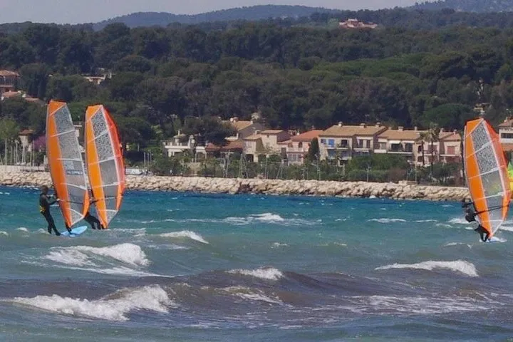 Beginner Windsurfing Progression Lesson in Malmö (Day 2+ Ribersborg) gallery 3