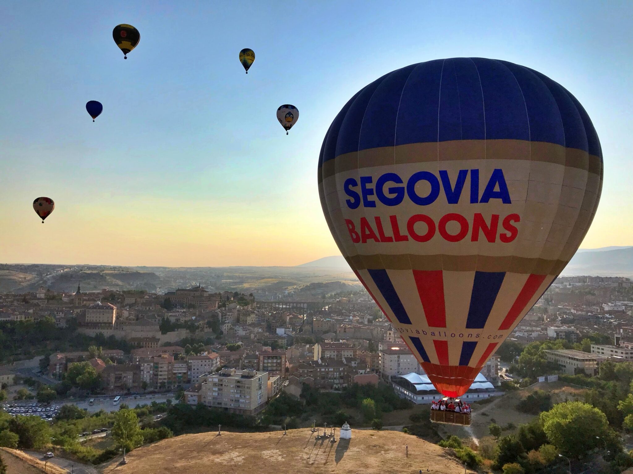 Hot Air Balloon Flight over Segovia with Champagne Breakfast gallery 8