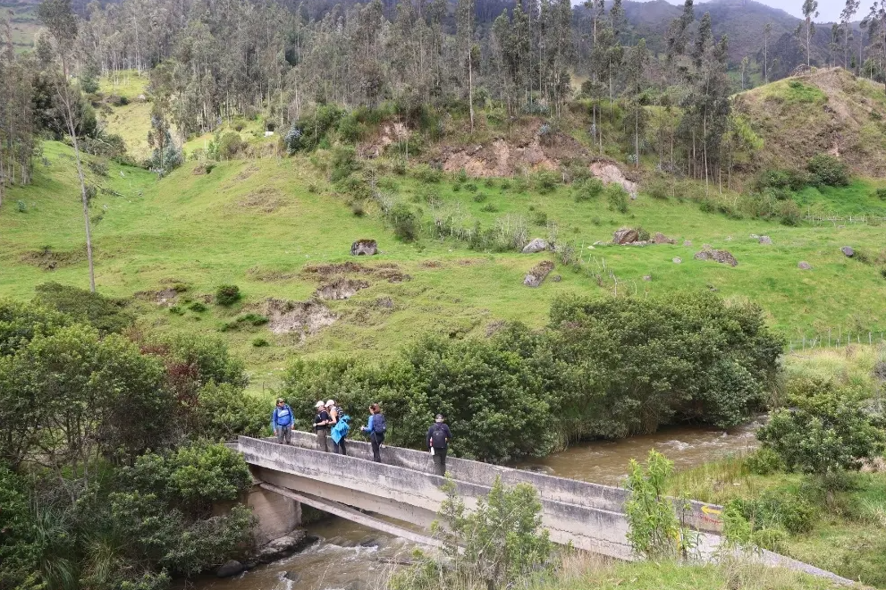 6-Day Ecuador Andes Hiking – Villages Volcanoes and Waterfalls gallery 5