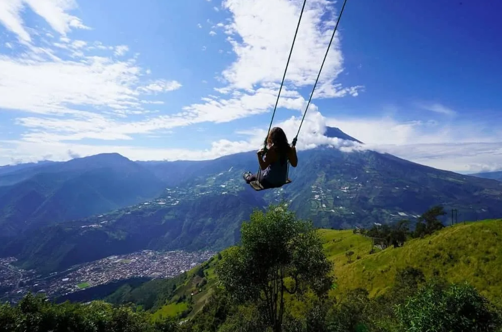 6-Day Ecuador Andes Hiking – Villages Volcanoes and Waterfalls gallery 2