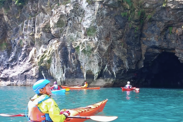 Sea Kayaking Trips in Pembrokeshire and Surrounds gallery 2