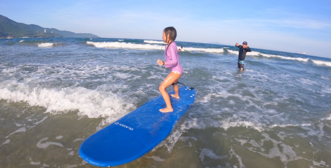 Family Surf Lessons in Da Nang, photo 4