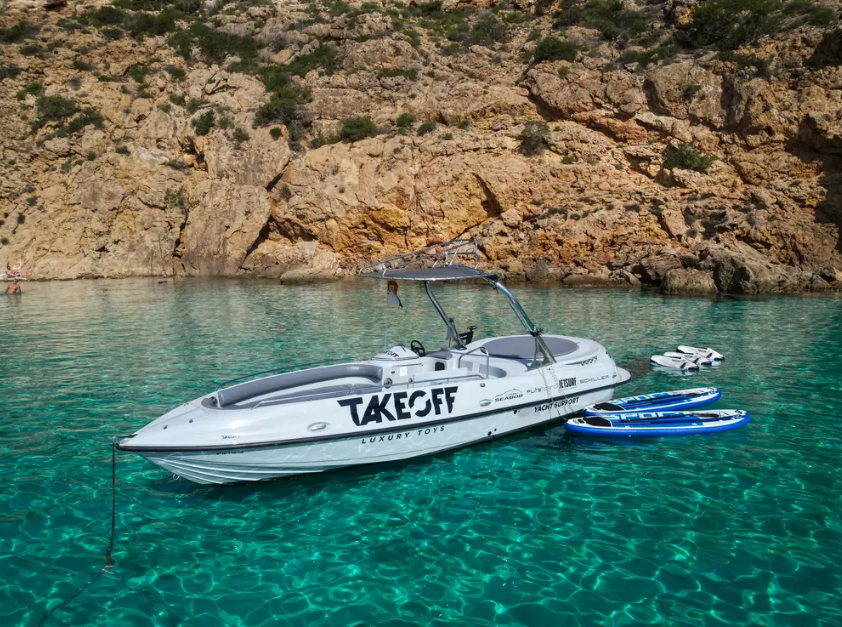 Luxury Public Boat Tour with Water Toys in San Antonio Bay gallery 4