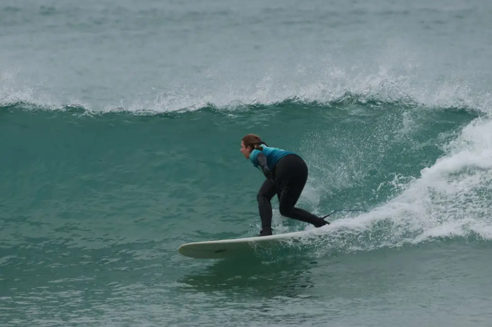 Intermediate Surf Lessons on Fistral Beach in Newquay, photo 4