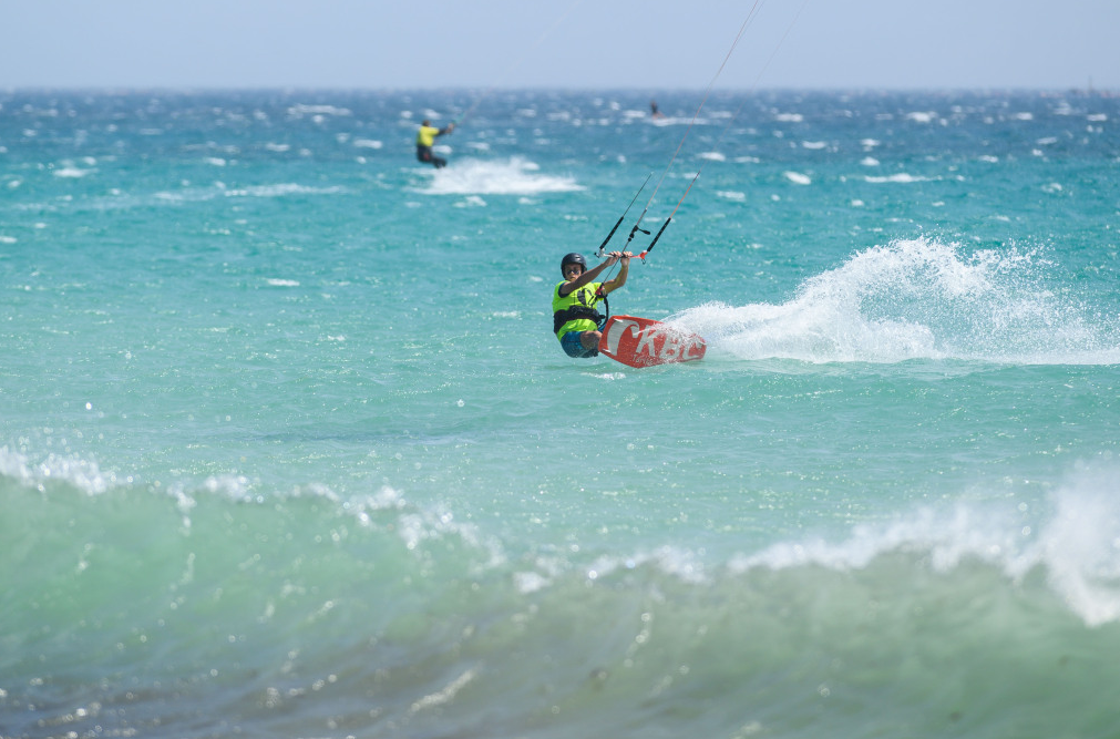 Kitesurfing Lessons in Tarifa, photo 5