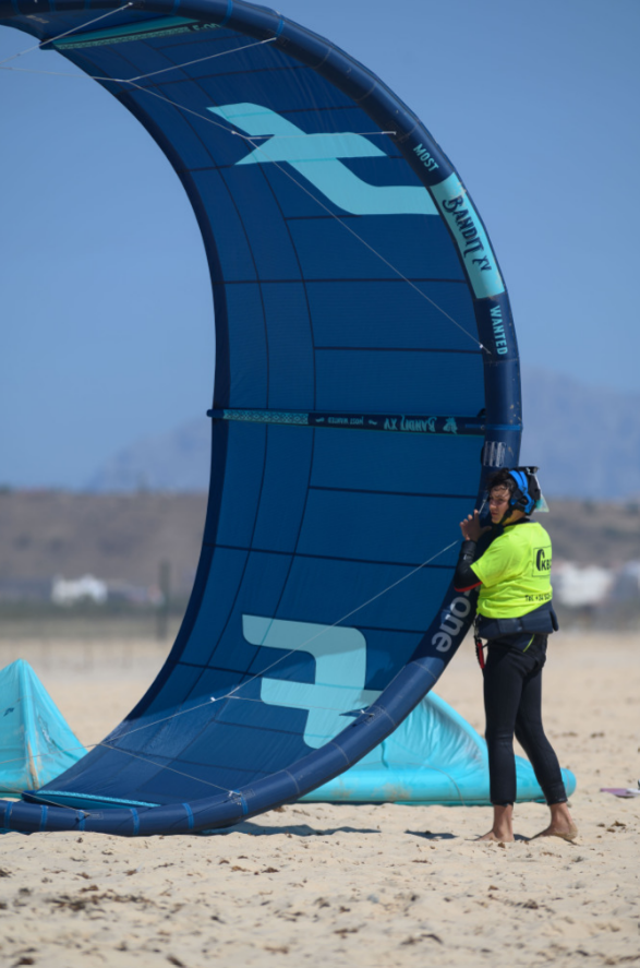Kitesurfing Lessons in Tarifa, photo 4