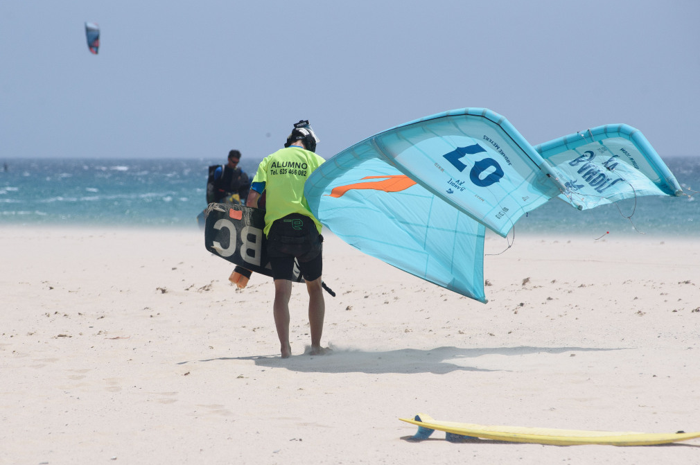 Kitesurfing Lessons in Tarifa gallery 3