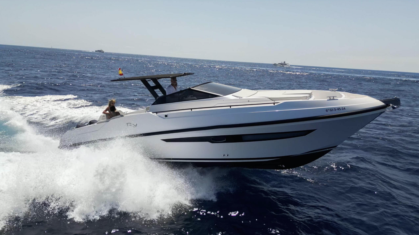 Daytona 34 Yacht Charter Santa Eulària des Riu, Ibiza, photo 5
