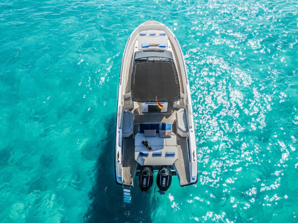 Daytona 34 Yacht Charter Santa Eulària des Riu, Ibiza gallery 2