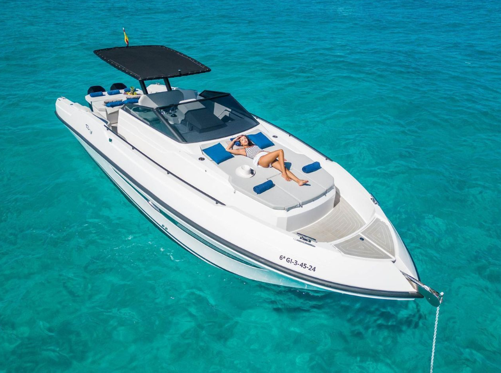 Daytona 34 Yacht Charter Santa Eulària des Riu, Ibiza gallery 5