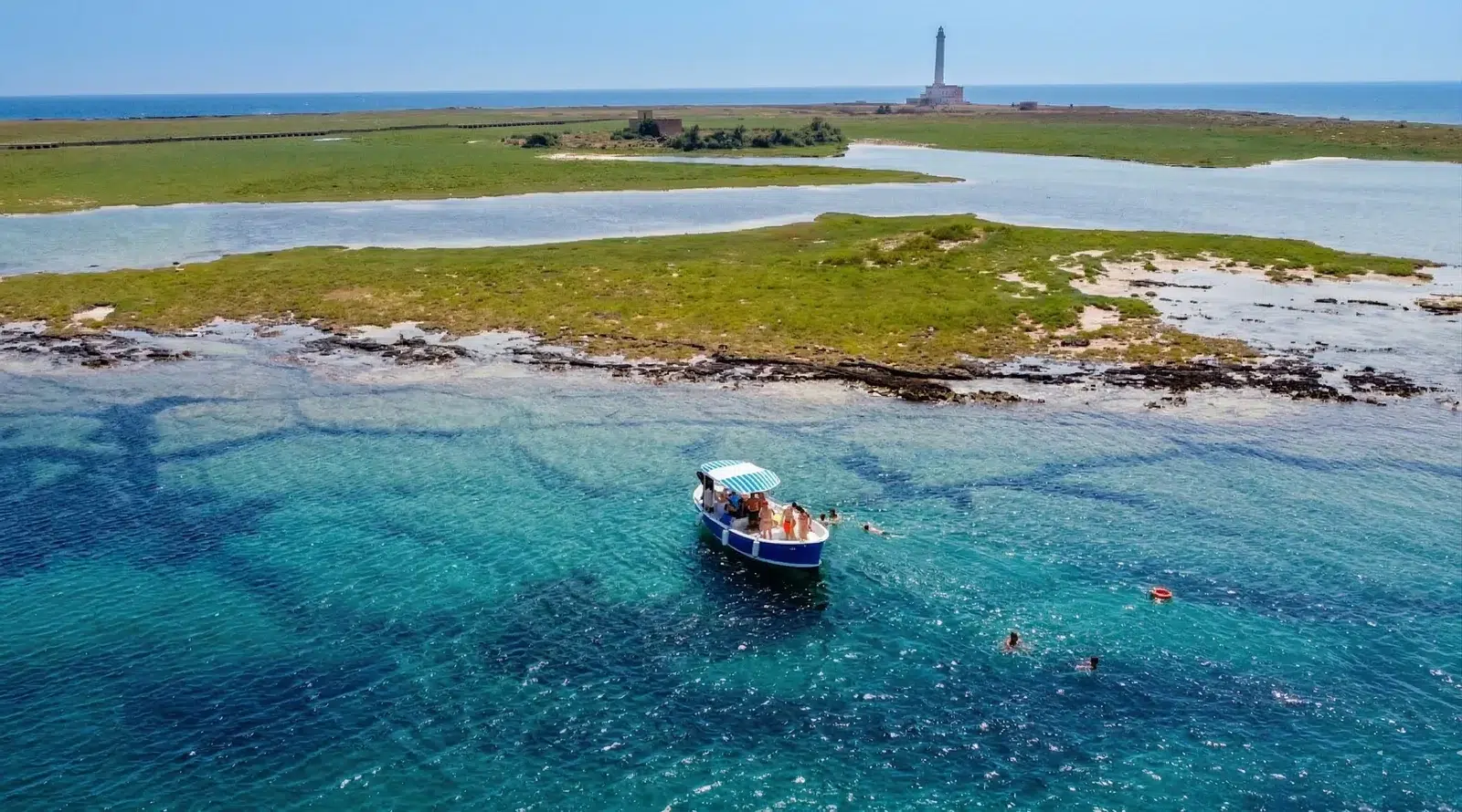 Punta Pizzo & Sant’Andrea Island Boat Tour with Snorkelling & Aperitif gallery 3
