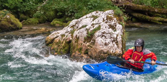 1.5-Hour Kayak Rolling Clinic in Llangollen, photo 3
