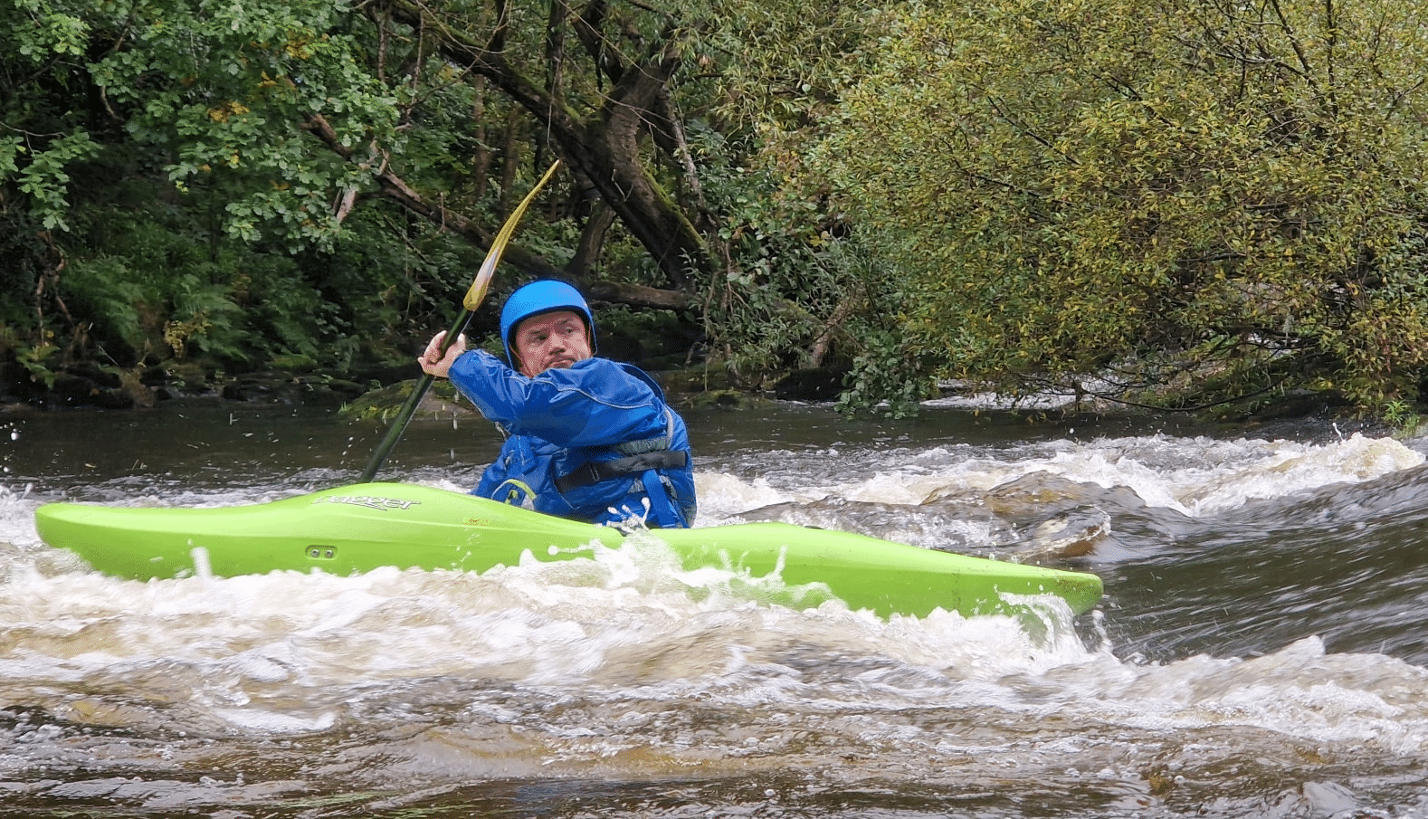 90-Minute Kayaking Adventure on the River Dee, Llangollen gallery 4