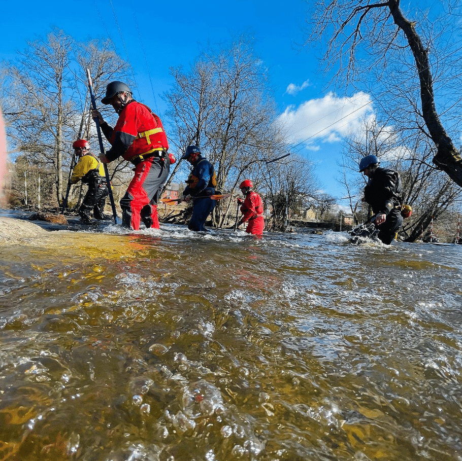 Whitewater Safety and Rescue Course on the River Dee, photo 5