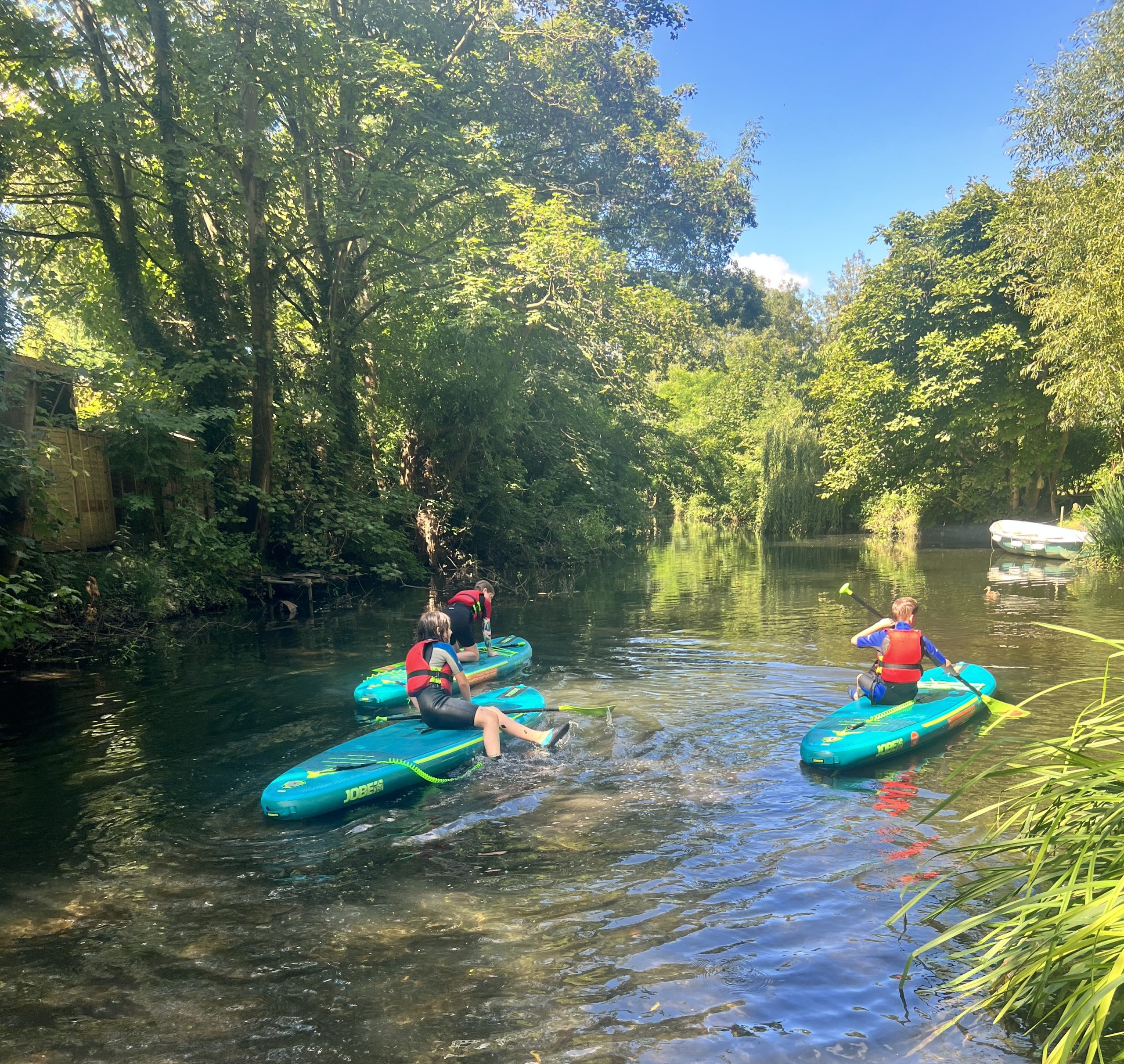 Paddleboard (SUP) Hire – River Thames, Surrey gallery 4