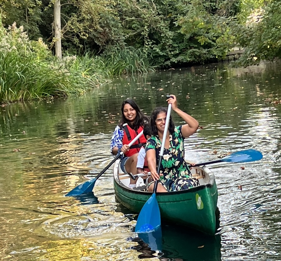 Custom Paddle (Canoe, SUP, or Kayak) Tour – River Thames, Surrey gallery 7