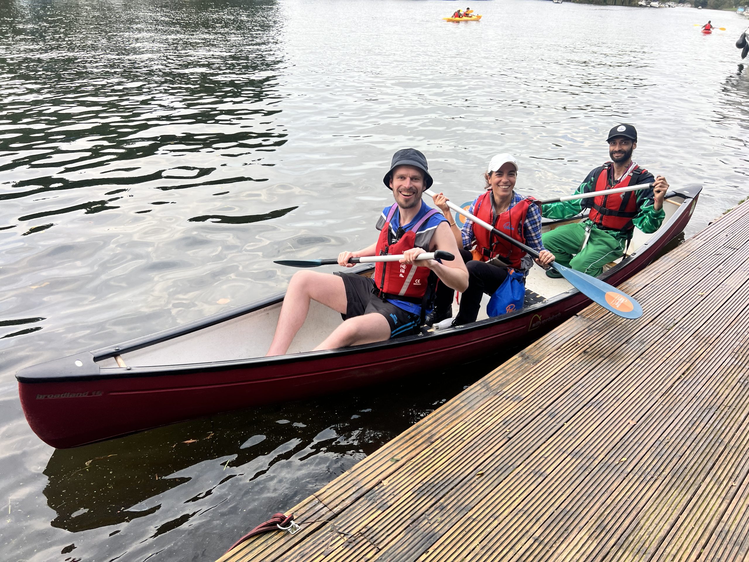 Custom Paddle (Canoe, SUP, or Kayak) Tour – River Thames, Surrey gallery 8