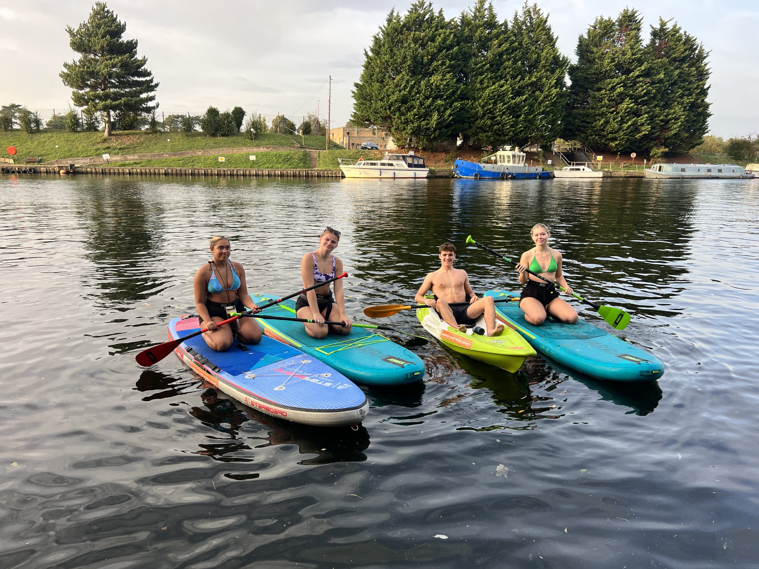 2-Hour Social Paddling – River Thames, Surrey gallery 4