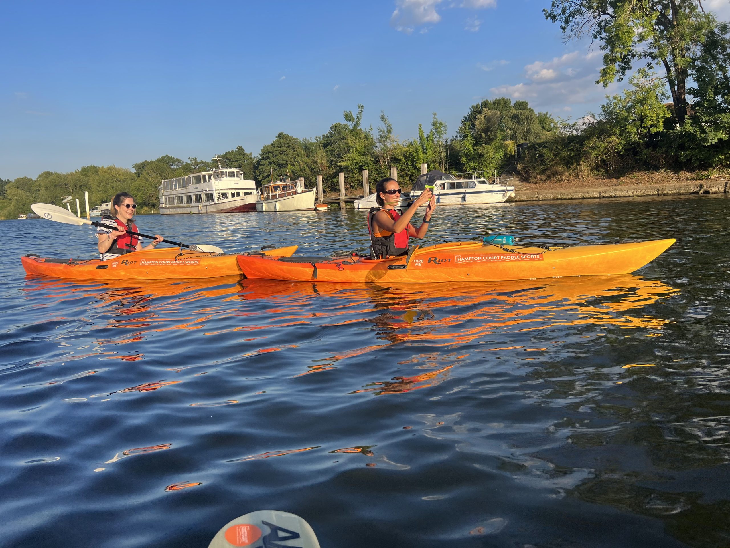 Single Touring Kayak Hire – River Thames, Surrey, photo 4