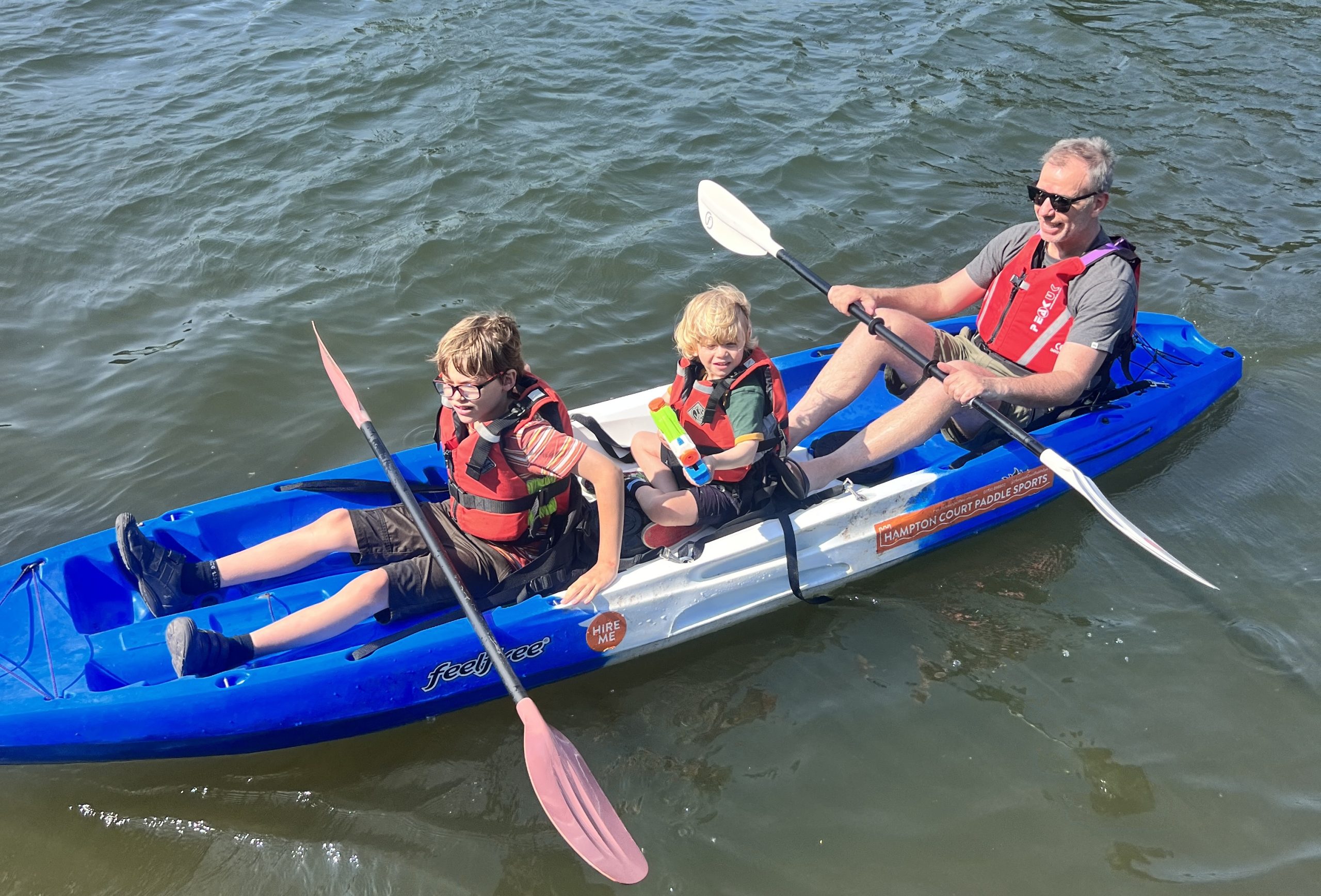 Double Sit-On-Top Kayak Hire – River Thames, Surrey gallery 3