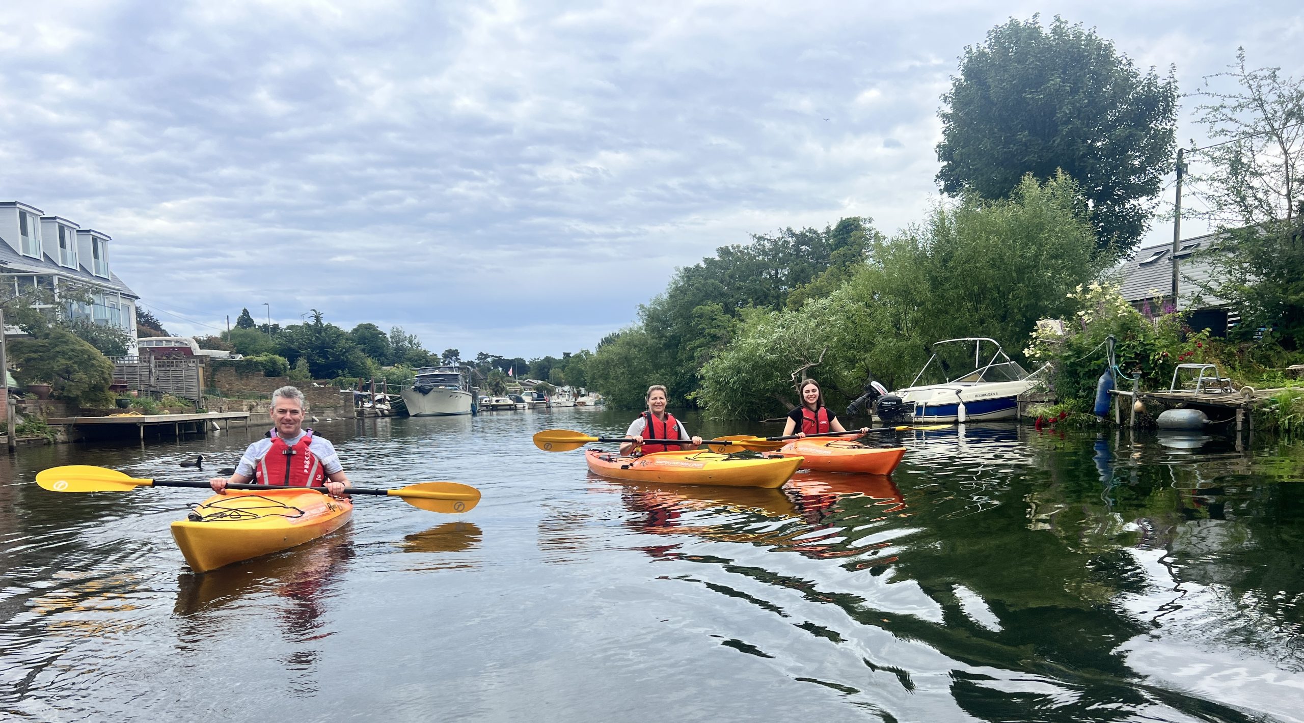 Double Touring Kayak Hire – River Thames, Surrey, photo 4