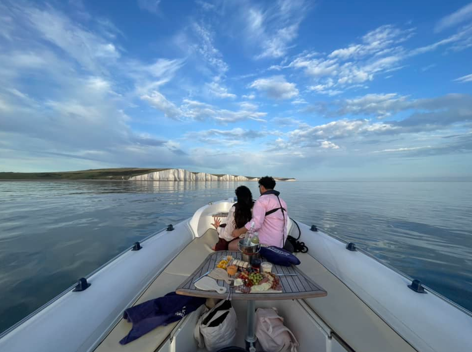 2 or 4 Hour Private Charter Powerboat Tour - Newhaven, Sussex gallery 3