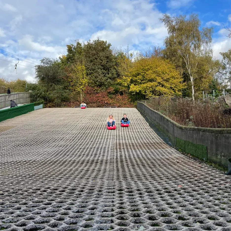 30-Minute Tubing Session in Sparkbrook, Birmingham, photo 5