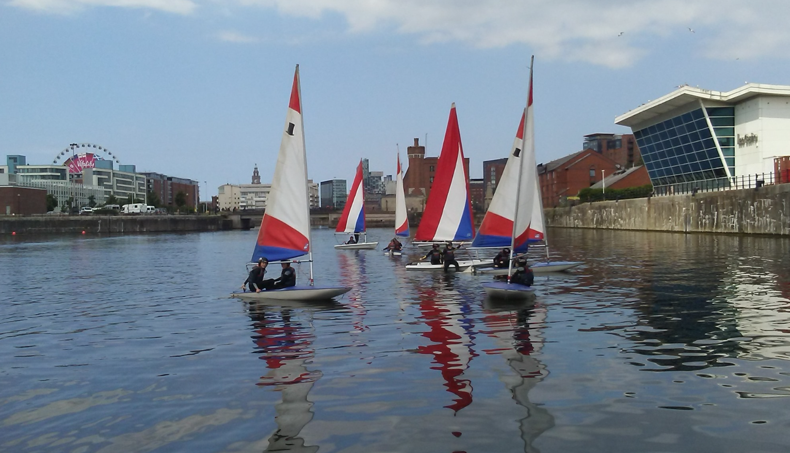 1-Hour Learn to Sail Taster - Queens Dock, Liverpool gallery 2