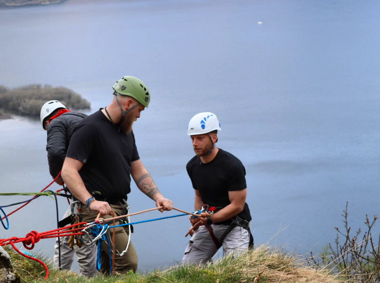 3-Hour Rock Climbing & Abseiling – Keswick, Cumbria gallery 2