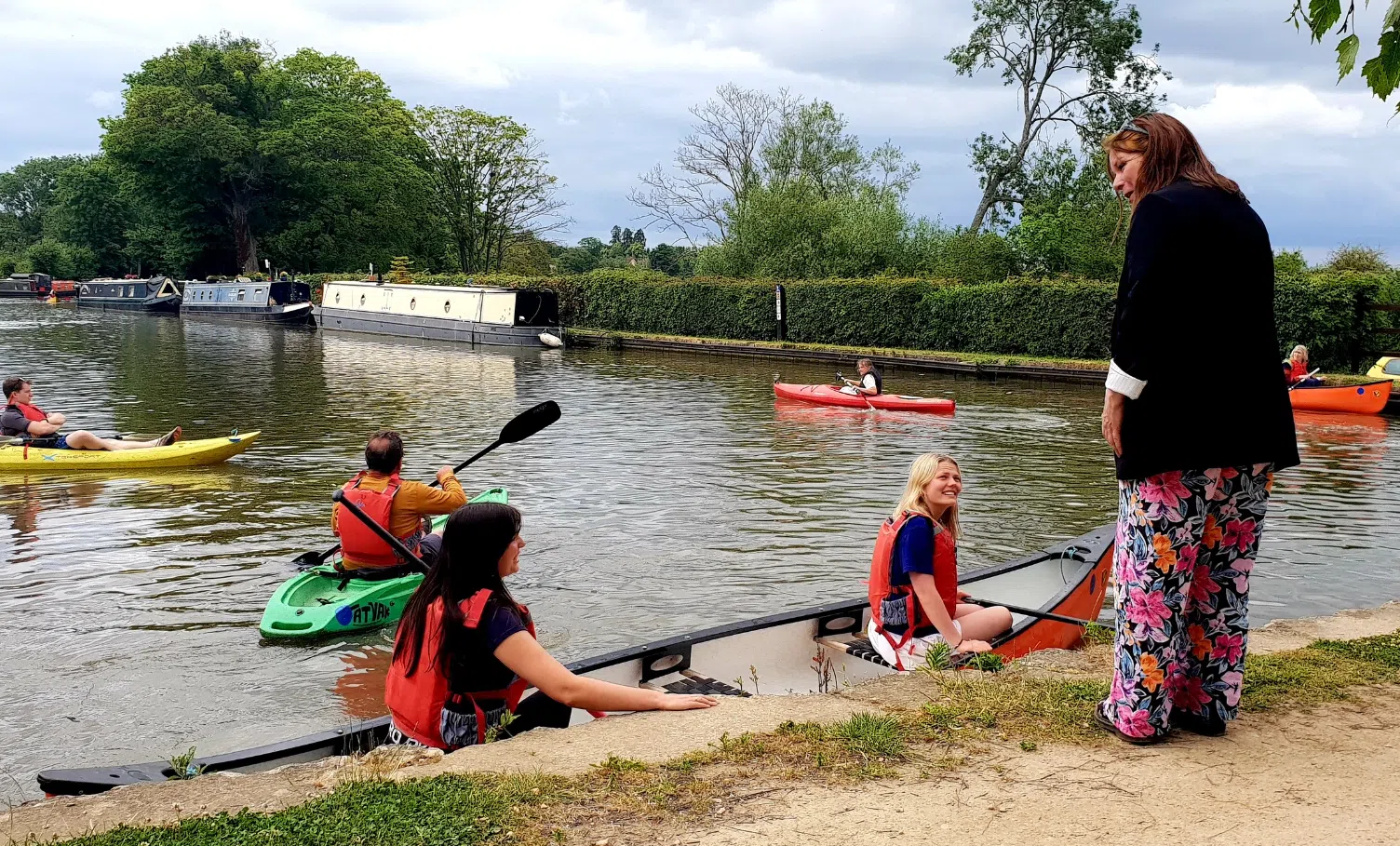 2-Hour Kayak, Canoe and Paddleboard Hire - Oxford Canal, photo 3