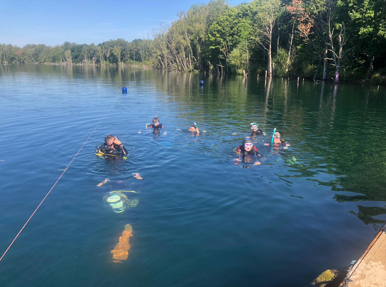 PADI Open Water Course (Part B) at Mercers Lake, photo 5