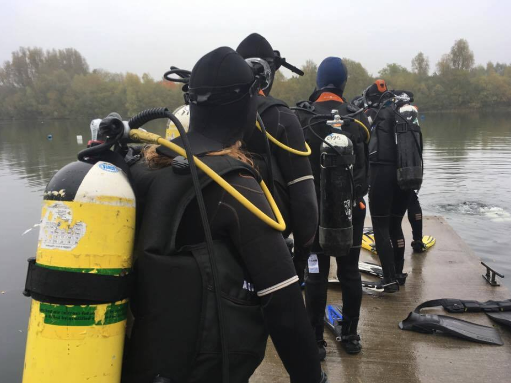 PADI Open Water Course (Part B) at Mercers Lake gallery 4