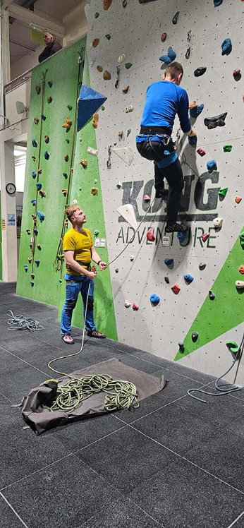 Learn to Lead – Indoor Climbing Session in Cumbria, photo 2
