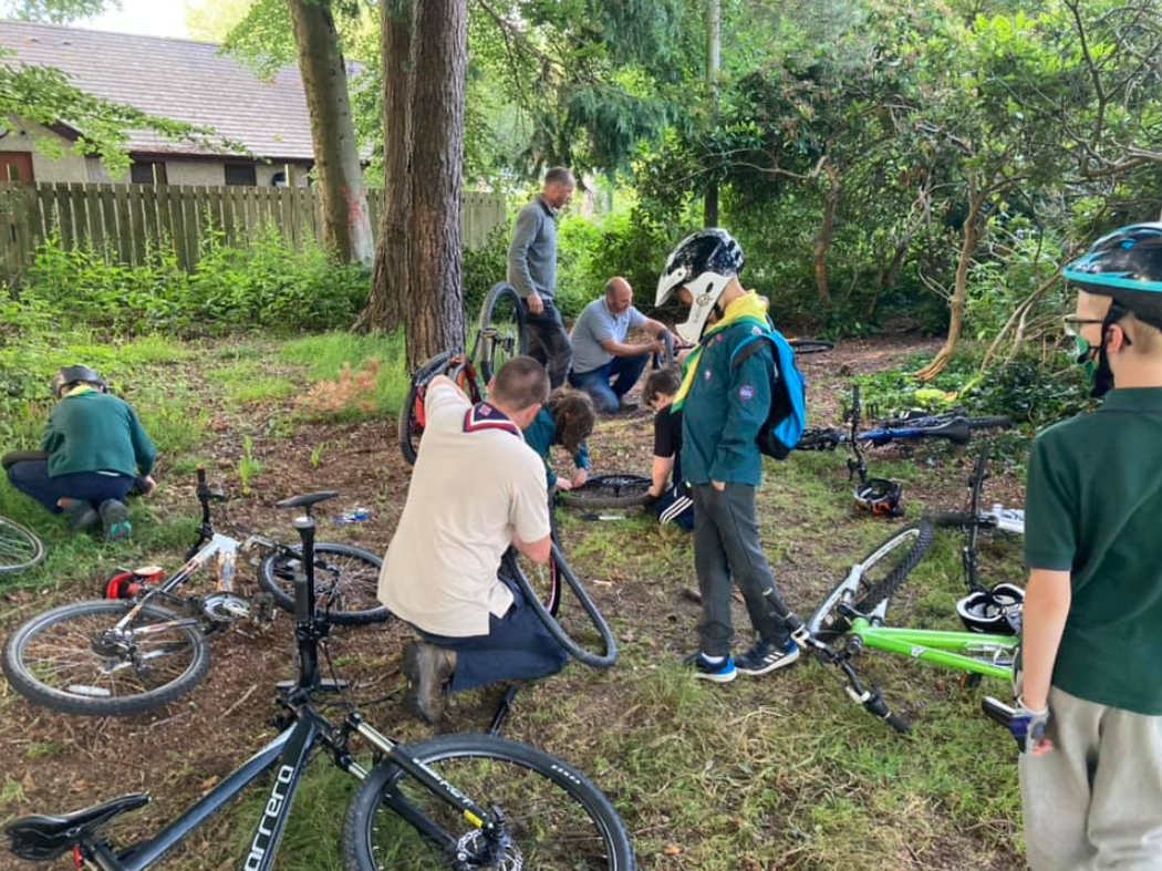 Trail-Side Bicycle Maintenance Course in Abergynolwyn, photo 4