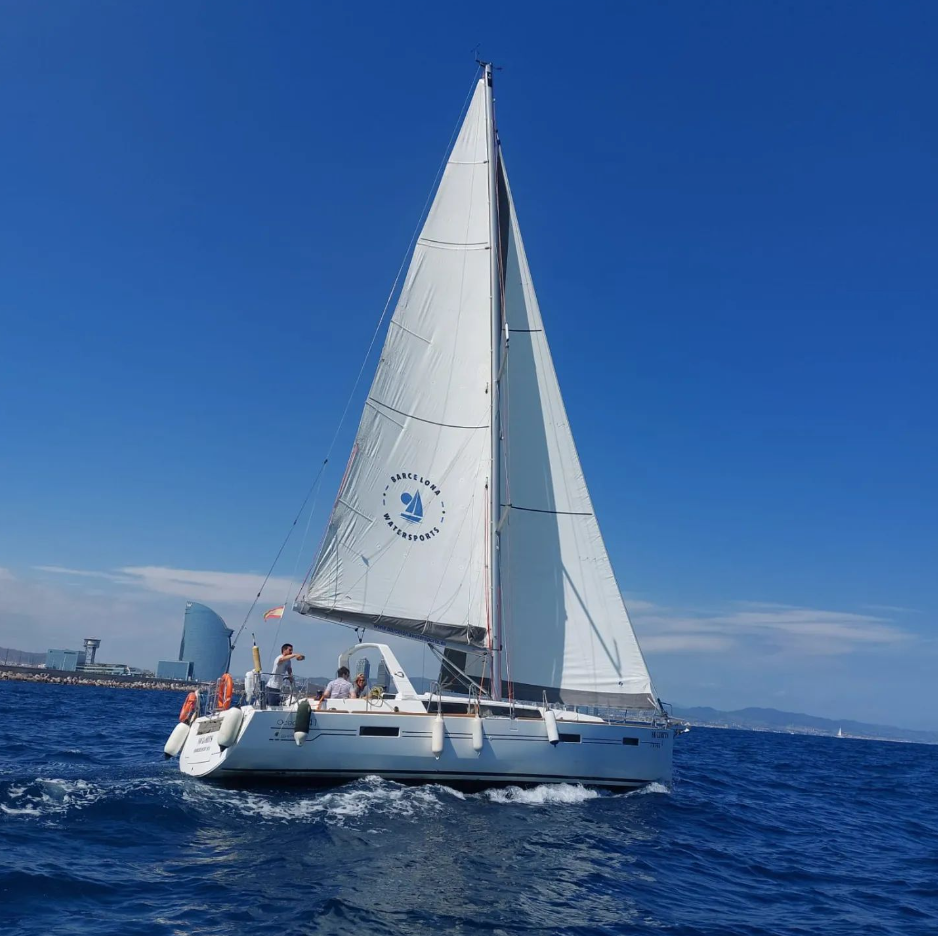Private Half Day Chartered Sailing Cruise in Barcelona gallery 2