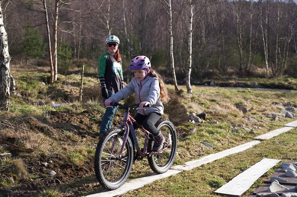Kids Mountain Bike Holiday Camp for Beginners, photo 3