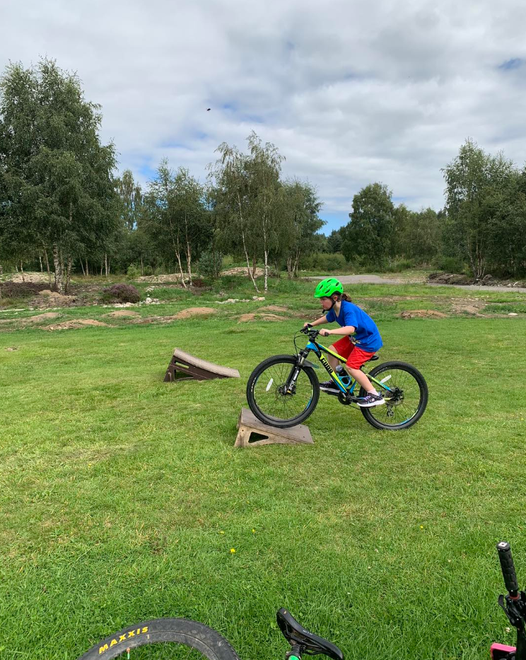 Girls Only MTB Sessions in Dess, Aboyne, photo 4