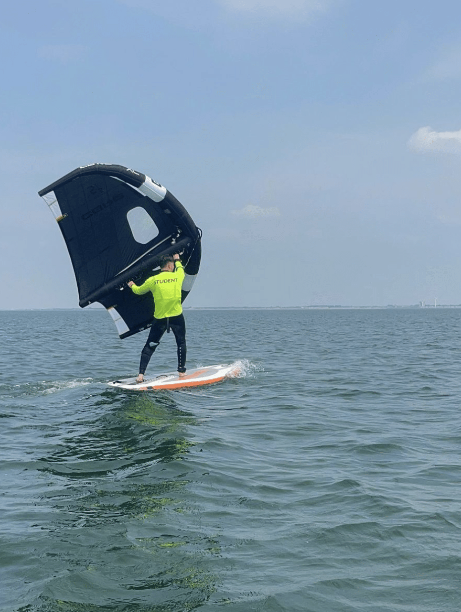 Wingfoiling Sustained Flights on Wallasey Beach, photo 4