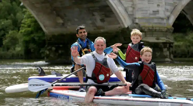 Group or Private Paddleboarding (SUP) Session at Brentford Lock gallery 4