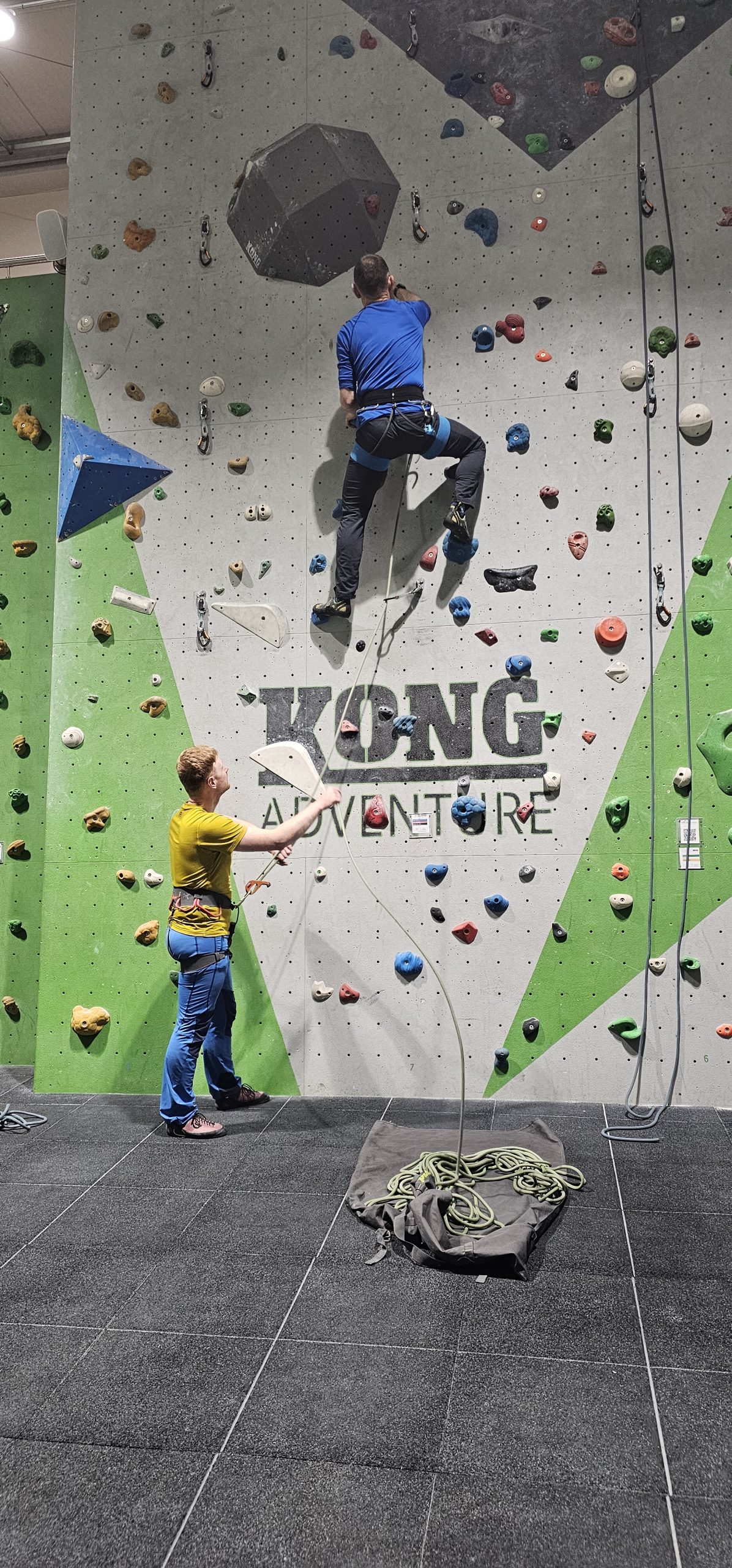 Learn to Lead – Indoor Climbing Session in Cumbria, photo 4